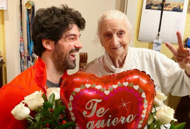 Miguel Ángel ya puede compartir el avance del documental sobre su tata Luisa.