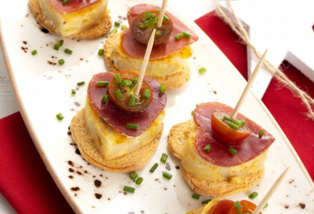 receta-canapes-pronto-pincho-de-corazones-de-tortilla