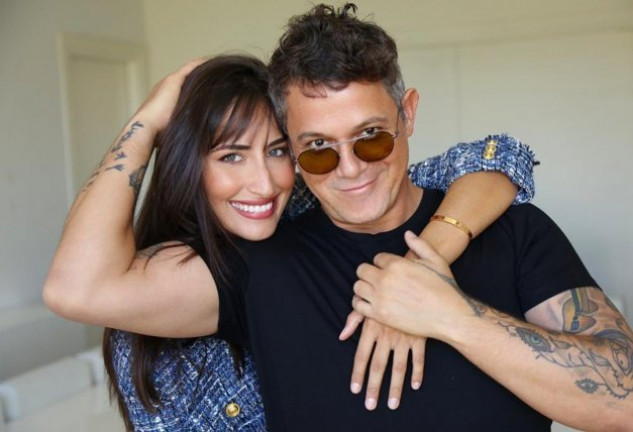 Alejandro Sanz y su novia, Rachel Valdés, en una foto de Instagram (@alejandrosanz).