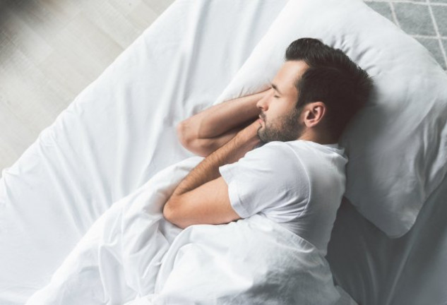 ¿Te has dado cuenta que un familiar podría sufrir apnea del sueño? Te contamos cómo tratarlo.