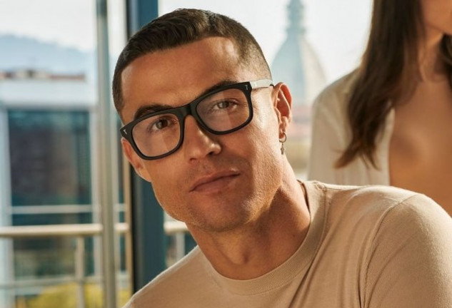 Cristiano Ronaldo nos muestra su primera imagen al despertar.