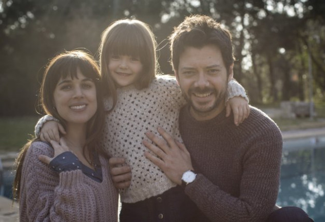 Adriana Ugarte y Álvaro Morte, protagonistas de 'Durante la tormenta'.