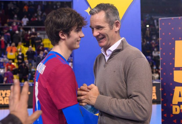 Iñaki y su hijo Pablo coincidieron en un acto conmemorativo en el Palau Blaugrana.