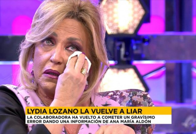 Lydia Lozano rompió a llorar ayer por la tarde en 'Sálvame'.