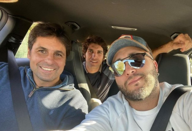 En la actualidad, la relación entre Kiko Rivera y su hermano Cayetano es estupenda.