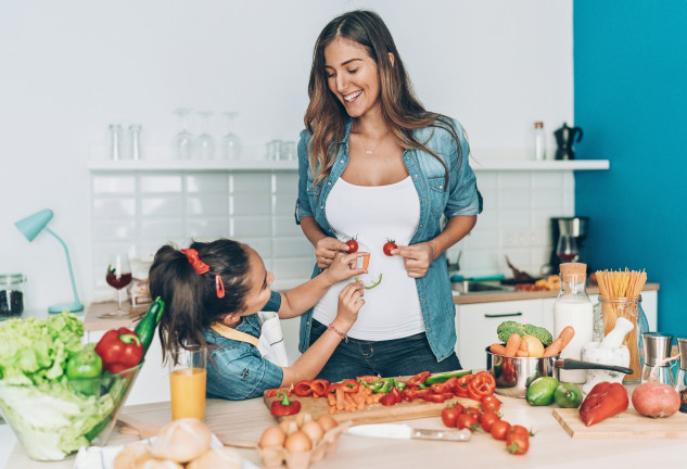 Conoce los alimentos, las recetas y los mejores consejos para deshinchar tu vientre.