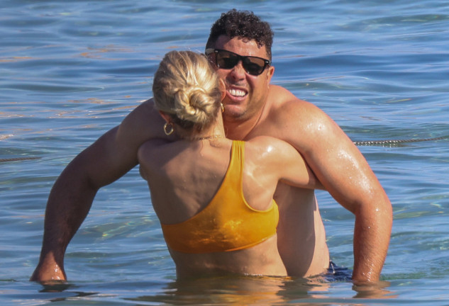 ronaldo en la playa
