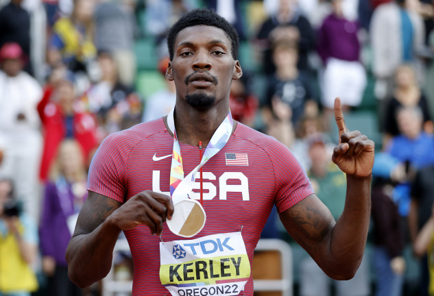 Eugene (United States), 16/07/2022.- Fred Kerley of the US celebrates after winning the men's 100m final at the World Athletics Championships Oregon22 at Hayward Field in Eugene, Oregon, USA, 16 July 2022. (Mundial de Atletismo, 100 metros, Estados Unidos) EFE/EPA/Robert Ghement