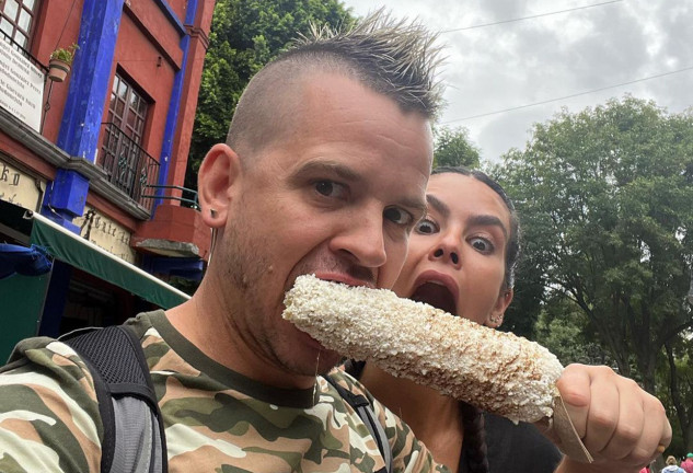 La pareja, que se casó en el 2015, se mostró muy cariñosa durante sus vacaciones en tierras mexicanas.