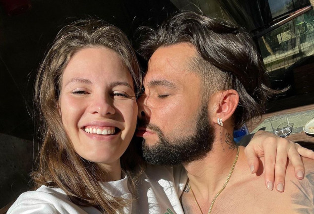 Jessica Bueno y Jota Peleteiro en una foto de pareja