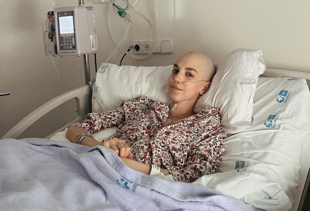 Elena Huelva, en una imagen en el hospital