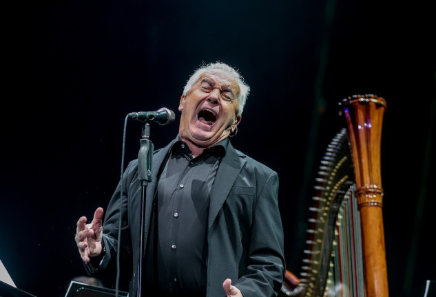 Víctor Manuel, apoteósico concierto en el Wizink Center de Madrid