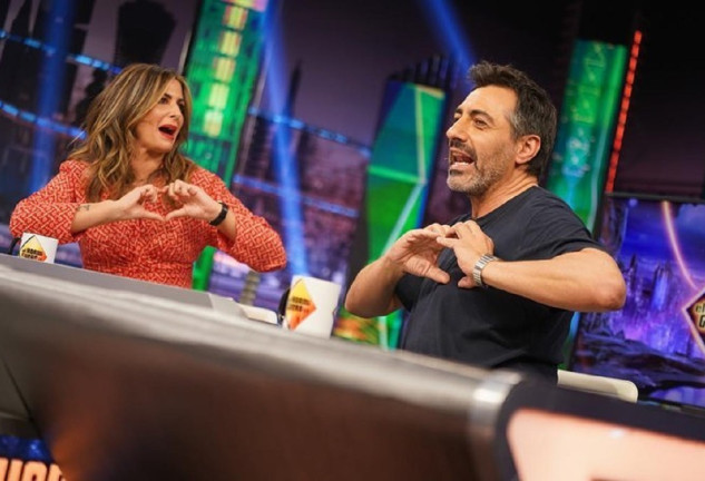 Juan del Val y Nuria Roca, en el plató de 'El Hormiguero'.