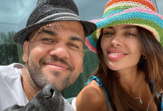 Dani Alves y Joana Sanz, en una imagen de redes sociales.