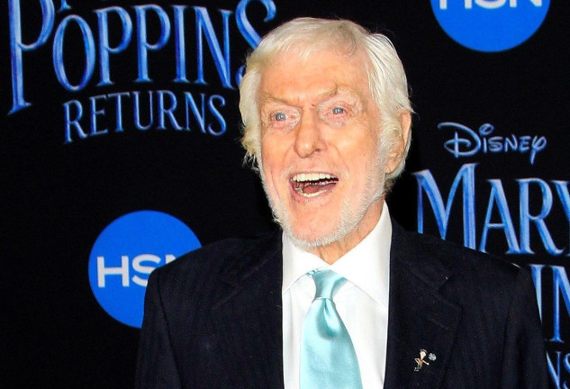 Dick Van Dyke, en el estreno de la última película de 'Mary Poppins'.