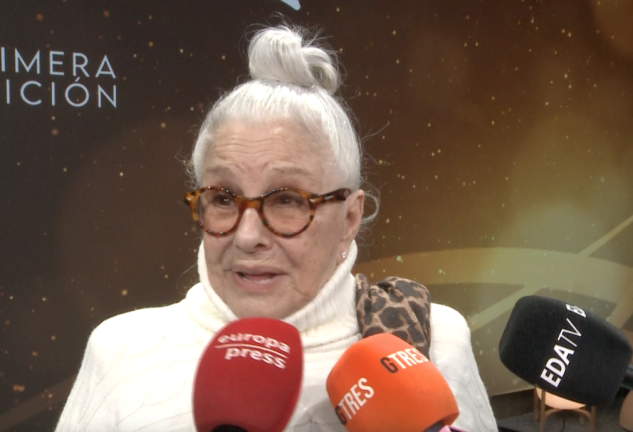 Lola Herrera en la lectura de nominados de los Premios Talía (2023).