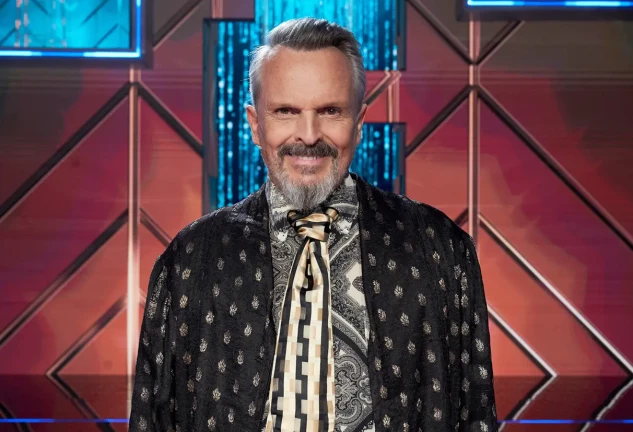 Miguel bosé es juez en el programa 'Cover Night'.