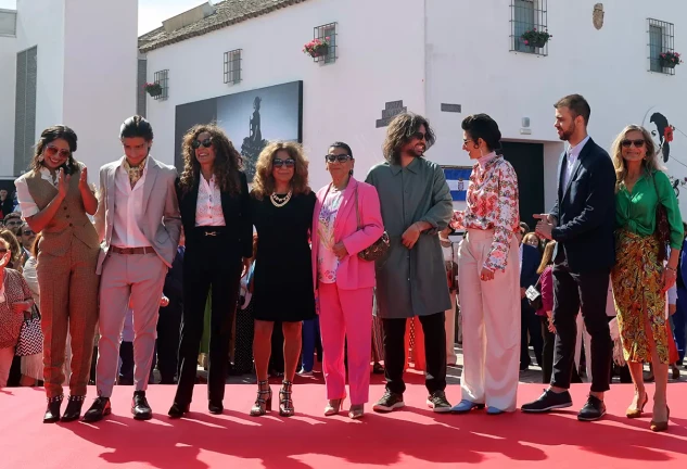 La familia Flores al completo en la inauguración del museo de Lola Flores