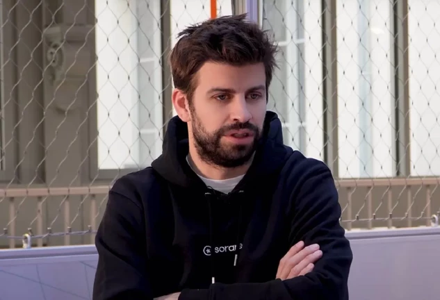 Gerard Piqué, con semblante serio.