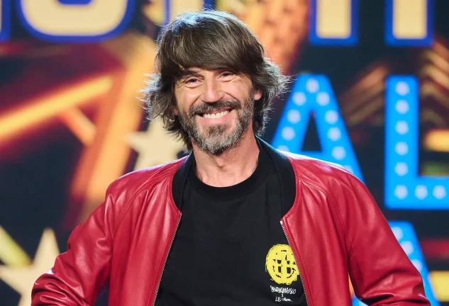 Santi Millán posando en Got Talent