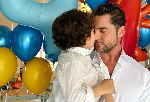 David Bisbal con su hijo Matteo en su cumpleaños