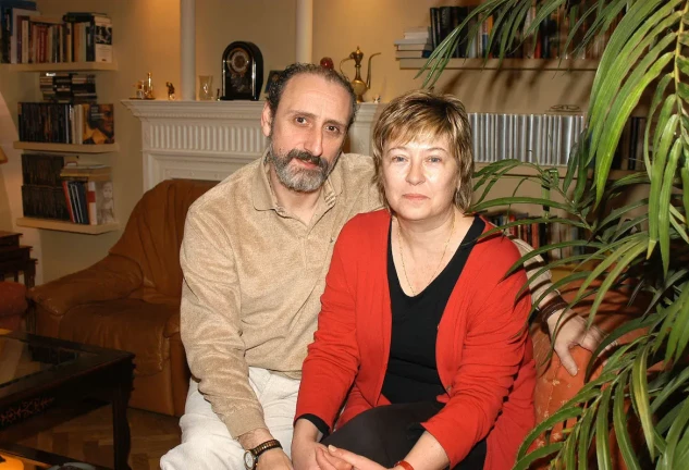 José Luis Gil y su mujer Carolina Montijano en una imagen de 2005.
