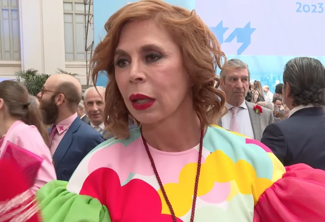 agatha ruiz de la prada mensaje carmen lomana