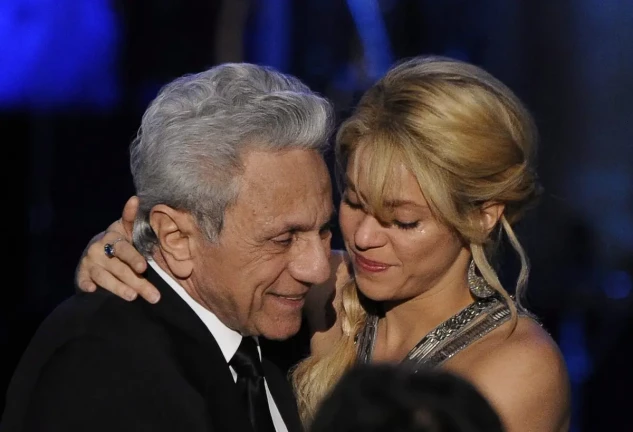 Shakira en una imagen con su padre, William Mebarak.