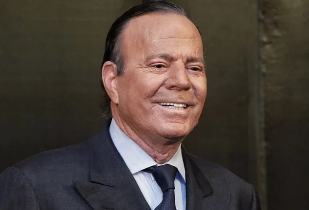 Julio Iglesias.