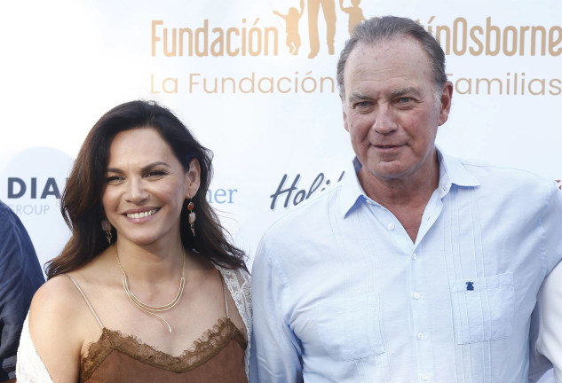 Bertín y Fabiola posan en la gala solidaria para recaudar fondos (Europa Press)