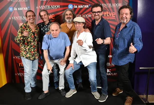 Los Manolos.