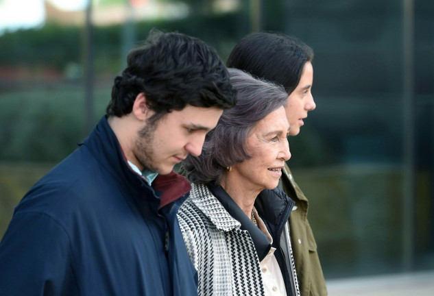 La Reina emérita Sofía, junto a sus nietos Felipe Juan Froilán y Victoria Federica