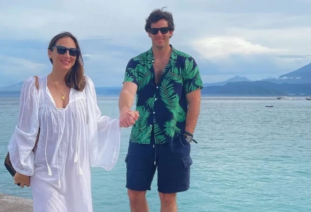 Tamara Falcó e Íñigo Onieva en una imagen de redes de vacaciones