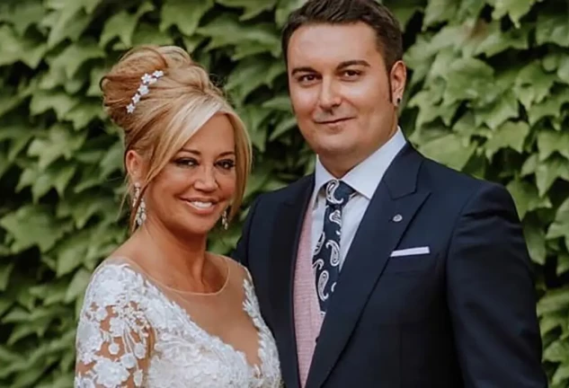 Belén Esteban y Miguel Marcos en su boda.