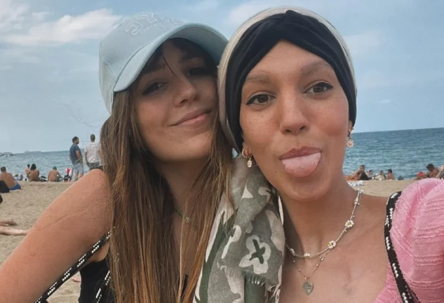 Elena y Emi Huelva, en una imagen de sus redes sociales.