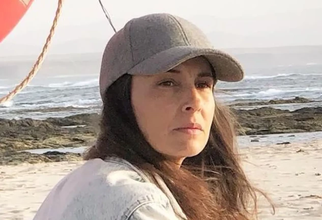 Xenia Tostado seria en la playa