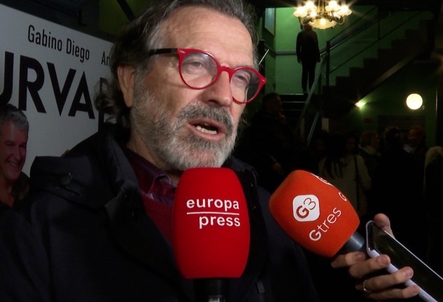 Pepe Navarro hablando ante las cámaras de Europa Press