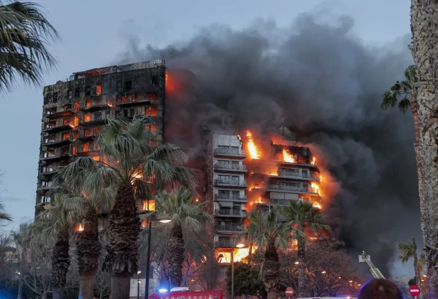 incendio valencia mensajes famosos