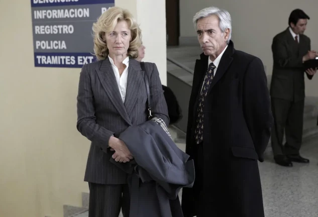 Ana Duato e Imanol Arias en una escena de Cuéntame