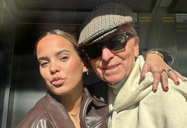 gloria camila baile padre hermano