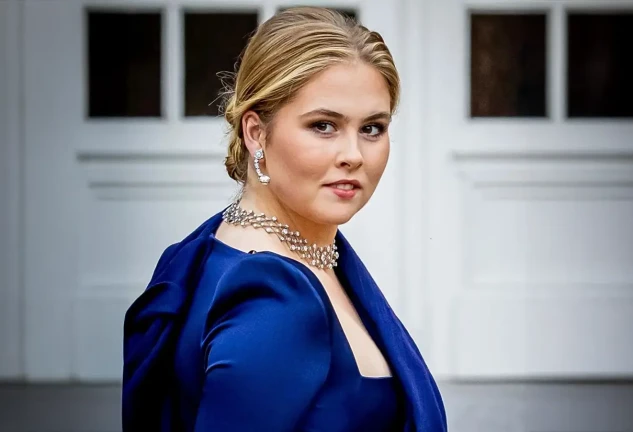 Amalia de Holanda.