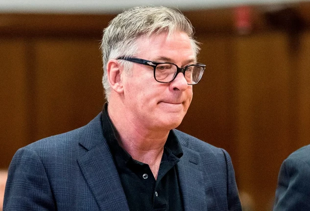 Alec Baldwin durante un juicio.