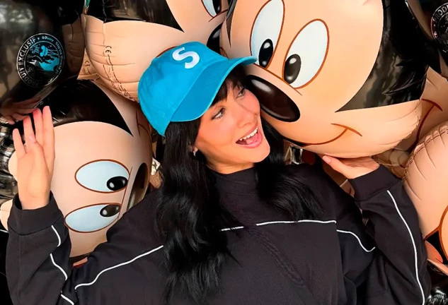 aitana disneylandia