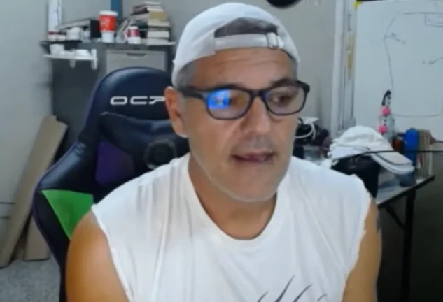 Frank Cuesta en un fotograma de su canal de youtube