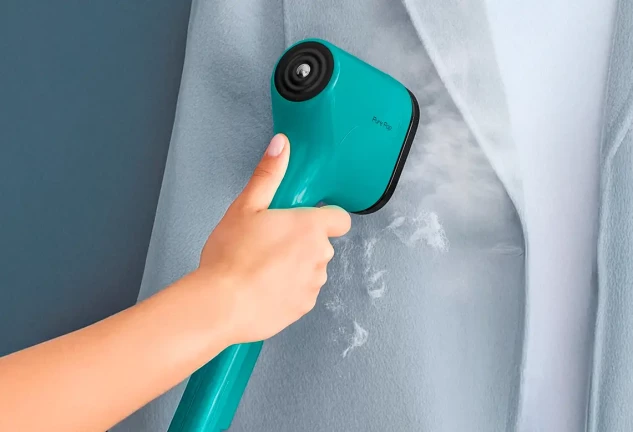 Plancha de vapor compacta.