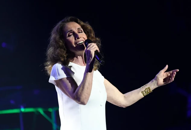 Ana Belén en una imagen cantando en Almería en 2025 (EFE).