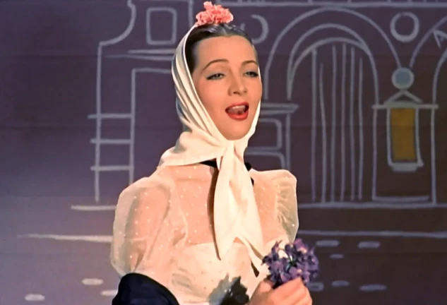 Sara Montiel cantando en 'La violetera'.