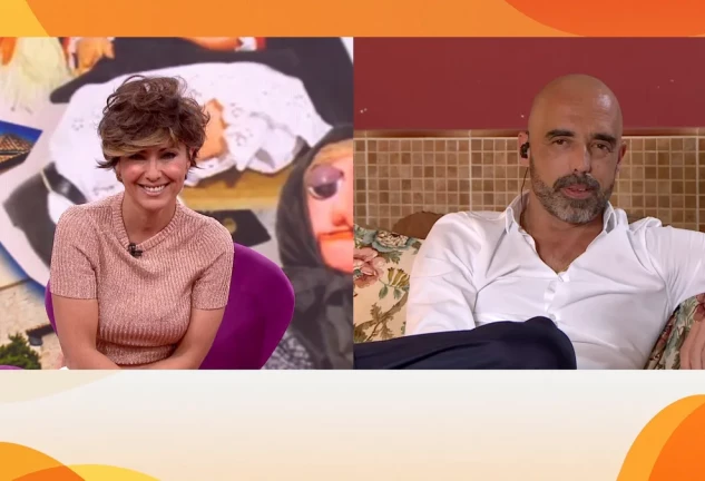 Sonsoles Ónega en plató en un montaje con Miguel Almanzor, el hijo de la ventrílocua Mari Carmen y sus muñecos