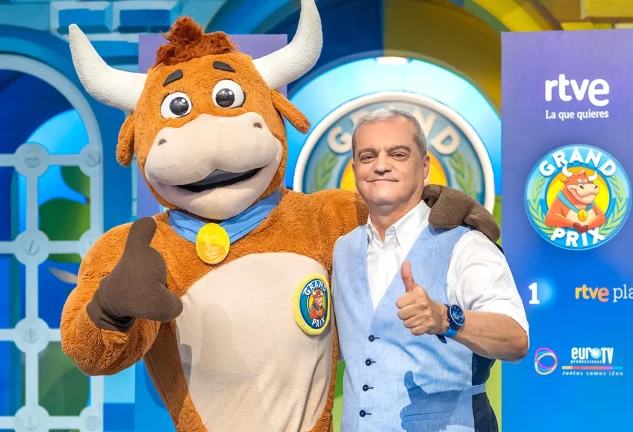 Ramón García presenta 'El Grand Prix del verano'.