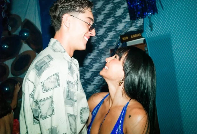 Plex y Aitana confirman su relación con una romántica foto juntos